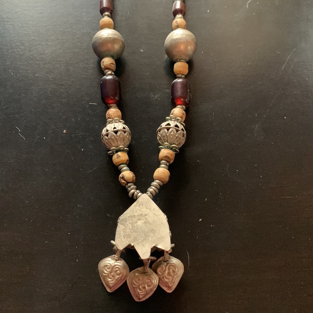 Multi-textured necklace - Picture 2 of 6